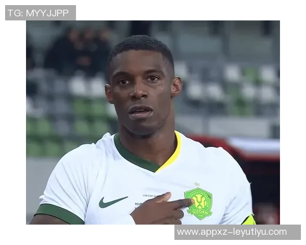 法比奥感慨足协杯夺冠时刻将永存荣耀归于上帝与团队的努力